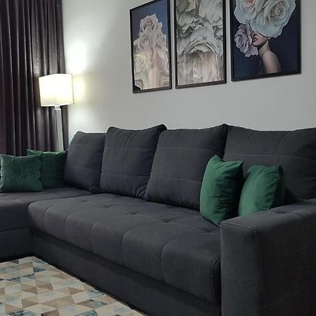 Mary Apartment Galati  Bagian luar foto