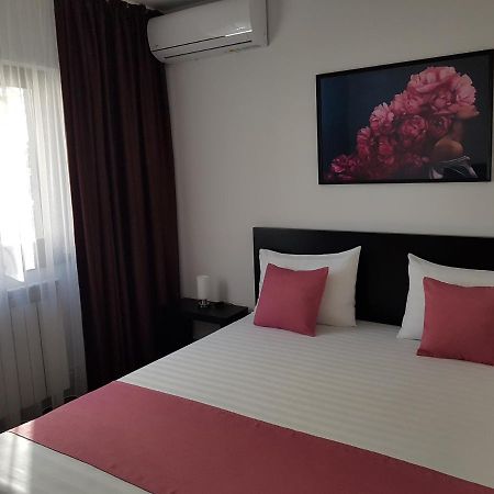 Mary Apartment Galati  Bagian luar foto
