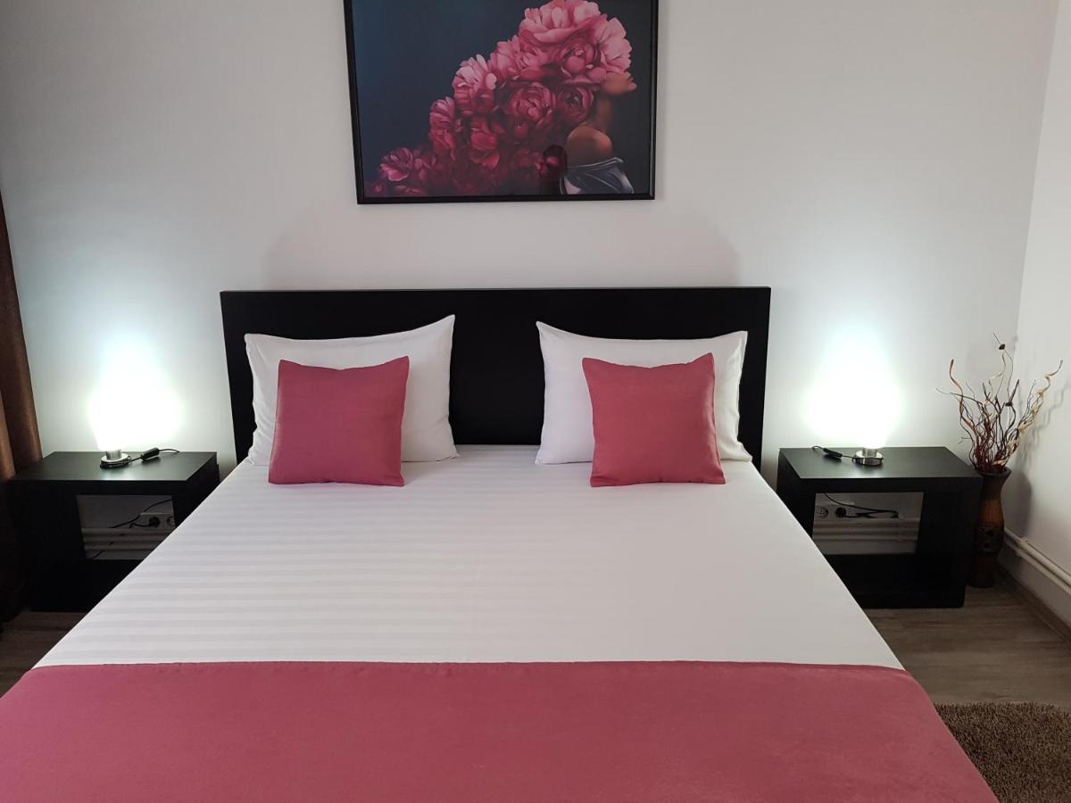 Mary Apartment Galati  Bagian luar foto
