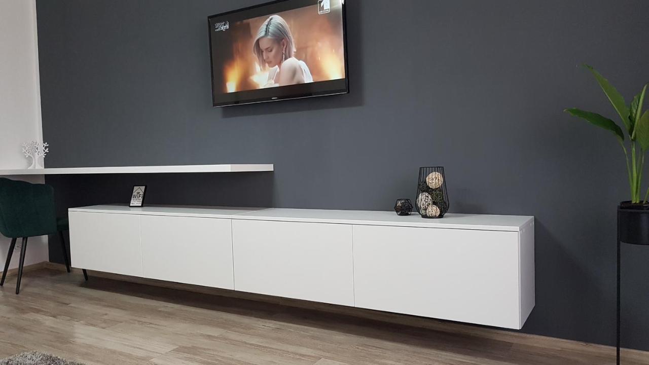 Mary Apartment Galati  Bagian luar foto