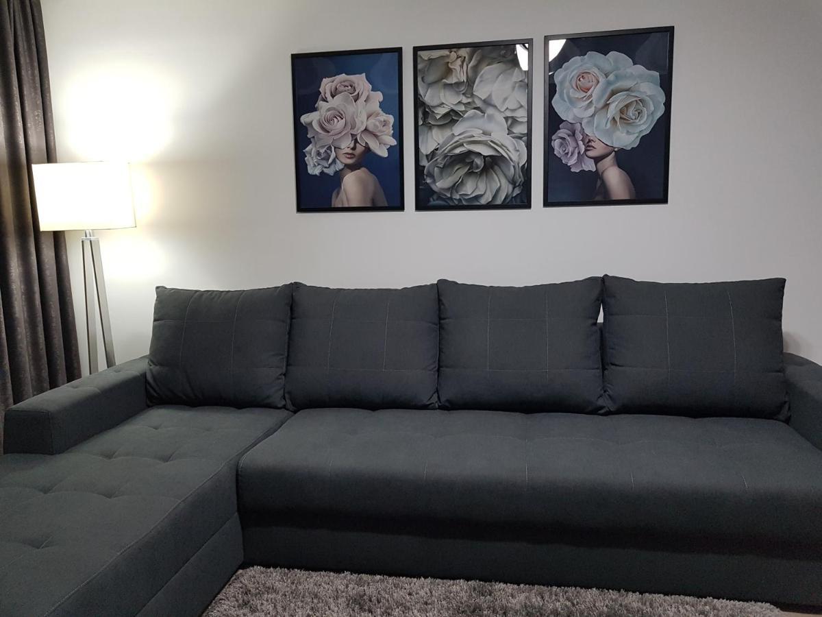 Mary Apartment Galati  Bagian luar foto