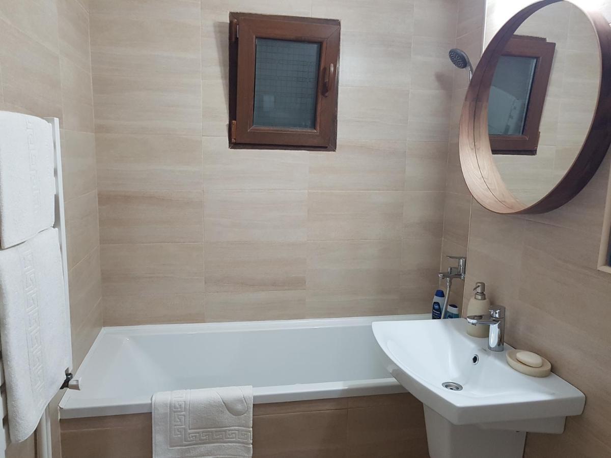 Mary Apartment Galati  Bagian luar foto