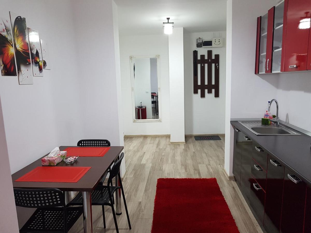Mary Apartment Galati  Bagian luar foto