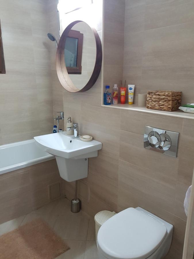 Mary Apartment Galati  Bagian luar foto